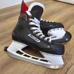Bauer Black and White Hockey Skates